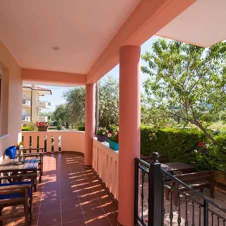 Mouses Thassos 리메나스